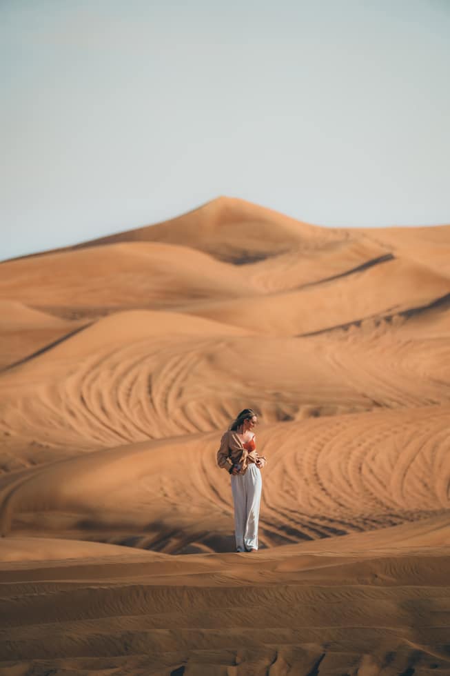 Dubai's Natur Hohe Berge und eine endlose Wüste GiulioandElena
